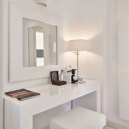 Delight Boutique - Small Luxury Of The World (adults Only) ホテル